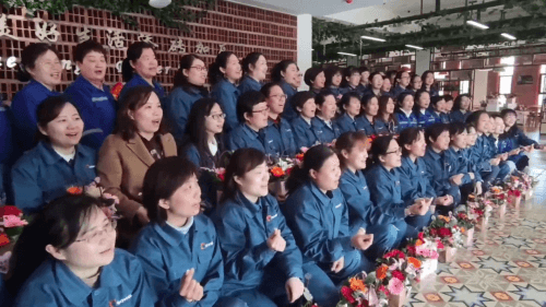 功力娘子軍 “三八”節快樂